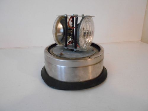 ROTATING SERVICE VEHICLE LIGHT 9IN TALL 8IN DIAMETER MAGNETIC BASE