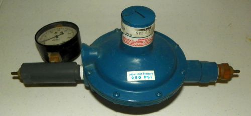 LINDE Union Carbide Low Pressure Gas Line Regulator SSC-5 250psi to 0-10psi Out