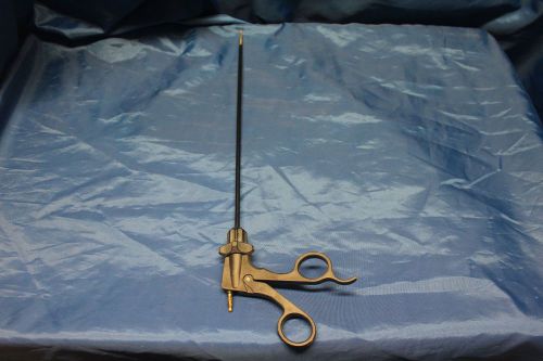 Laparoscopic Maryland Grasper Dissector curved tip 5mm Round Double Action .