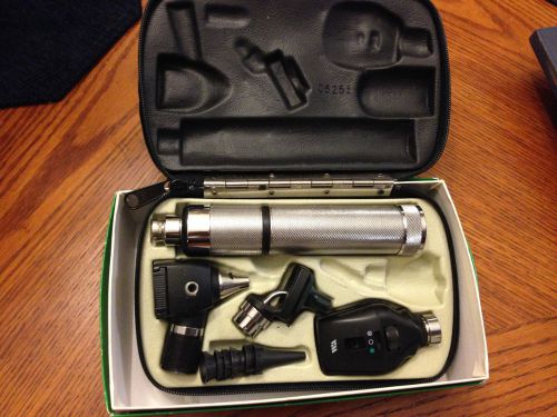 Welch- Allyn Ophthalmoscope Diagnostic Set