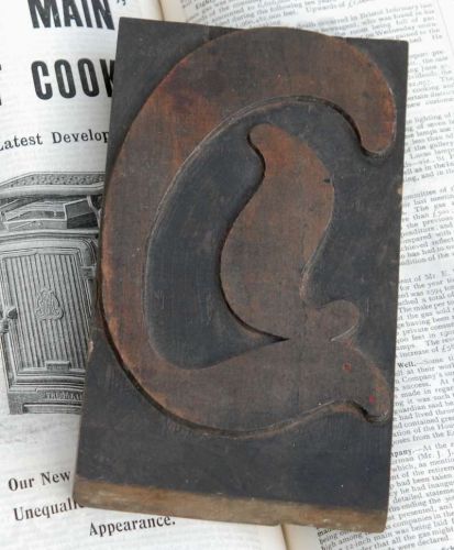 HUGE &#034;D&#034; blackletter 7.09&#034; handcarved woodtype printing block letterpress  ABC