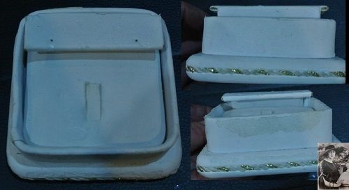 WHITE FAUX LEATHER BRAIDING USED NECKLACE EARRING SET DISPLAY RING SQUARE BOX