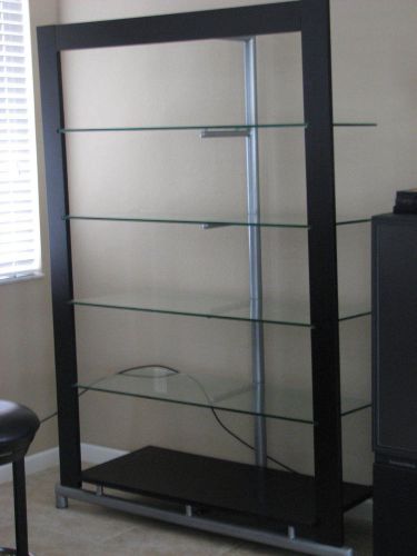 2 DISPLAY CASES Large and very sturdy