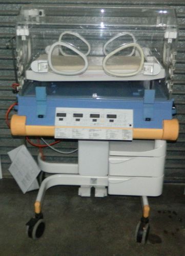 Drager 8000 IC Infant Incubator