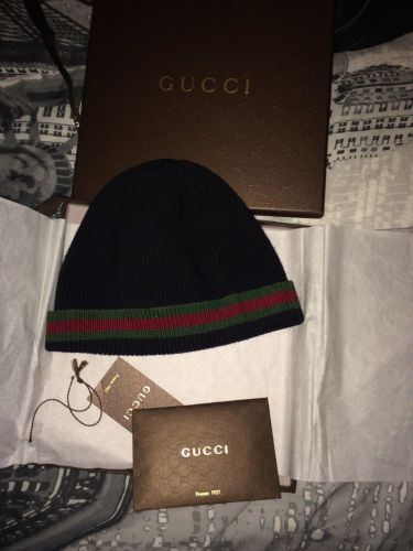 Gucci Beanie Hat Black 100% Authentic MEDIUM