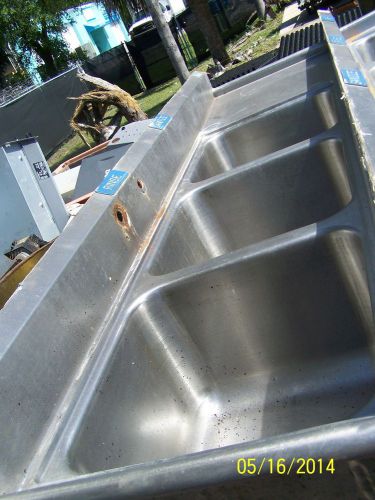 STAINLESS STEEL 3 COMPARTMENT SINK WITH DRAINBOARD