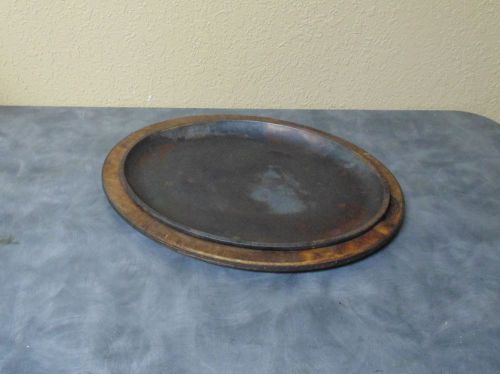 Cast iron griddle lodge osh2 oval cast iron with wood under-liner cast iron for sale