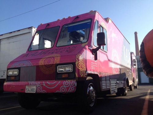 Food Truck - Chevy Workhorse w/ Full Kitchen