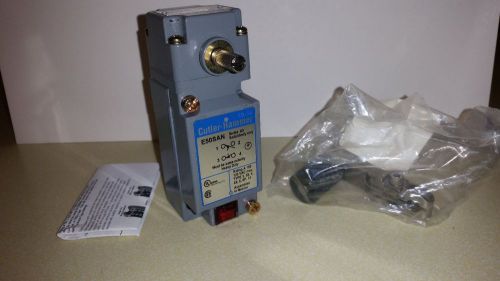 (NIB) Cutler Hammer E50ANR1 Limit Switch w/NEON LIGHT &amp; Lever included