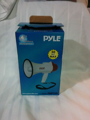 Pyle Audio Megaphone Bullhorn PMP35R with siren and voice recording