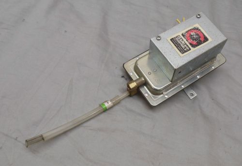 Used cleveland controls air pressure sensing switch model: afs-222 (wrs) for sale