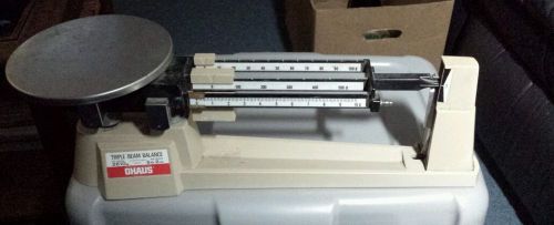 Vintage Ohaus Triple Beam Balance Scale 2610g(5lb 2oz)700/800 tested and working