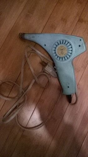 VINTAGE HEAT GUN MADE BY UNGAR, 120V, 2.2 AMPS MADE IN THE USA UL 338G
