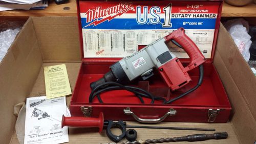 Milwaukee 1&amp;1/2&#034; heavy-duty rotary hammer #5347 w/ 1/2&#034; bit &amp; case works good for sale