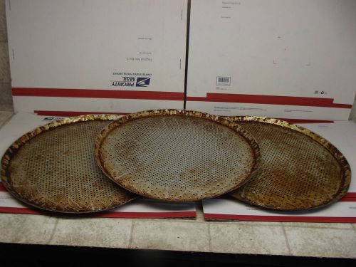 3 lot 16&#034; Pizza Hut pans well seasoned perforated thin crust commercial grade NR