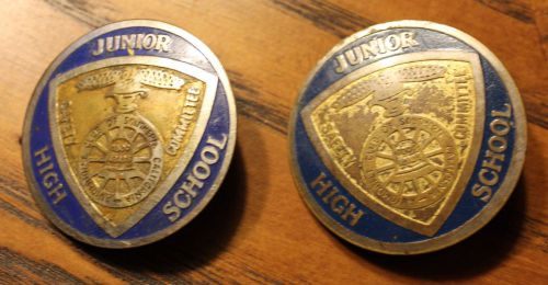 JUNIOR HIGH SCHOOL SAFETY COMMITTEE AAA BADGES SET 2 -
							
							show original title