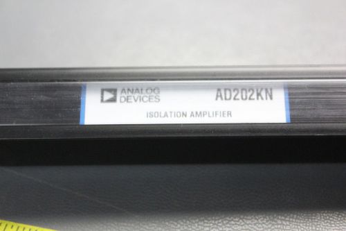 New Analog Devices Isolation Amplifier Ad202KN     (S14-1-101A)