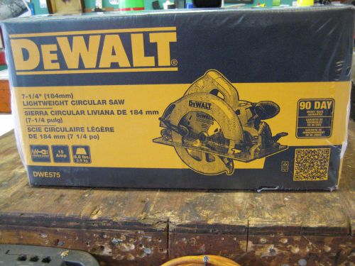 DEWALT DWE575 Corded 15 Amp. Lightweight 7-1/4&#034; Circular Saw *NEW IN BOX*