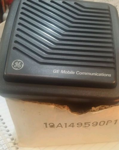 GE Communications Orion M7100 Mobile Radio Speaker w/cord/plug/bracket