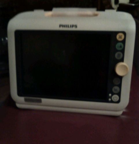 Philips/ Sure Sign VM - 4  Patient  Monitor