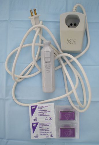 3m surgical clipper 9661 includes charger (9662) w/2 new blades (9661) for sale
