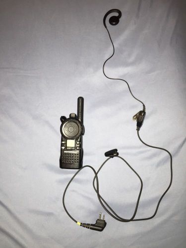 (1) Motorola Cls 1410 Two Way Radio Handset W/ PTT Headset