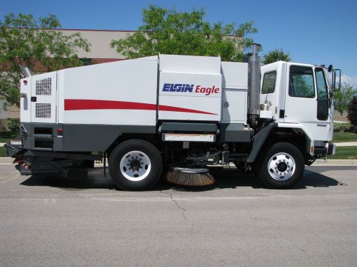 Elgin Eagle Mechanical Broom Sweeper