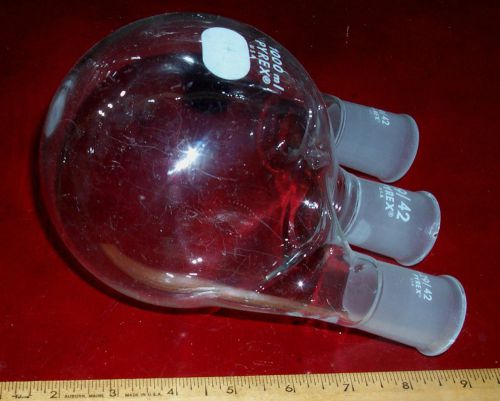 pyrex glass round bottom boiling Flask 3 neck 1000 ml 29/42