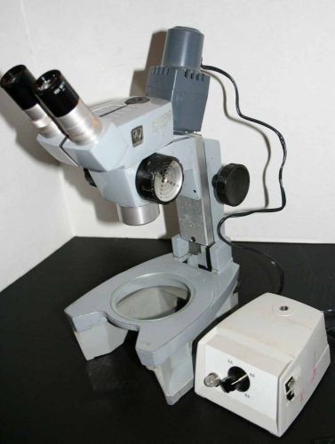 AO American Optical Cyclops Stereozoom Microscope 10-30X Diascopic Stand