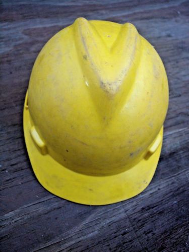Msa v-gard mine safety hard hat sei model ansi z89.1 2003 type 1 medium yellow for sale