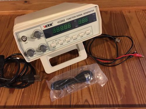 VICTOR VC2002 Function Signal Generator 5 Digits (0.2 Hz ~ 2 MHz) 7 Frequency