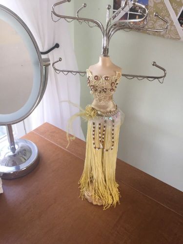 jewelry stand