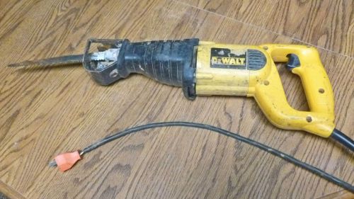 DeWalt 10-amp professional reciprocating saw, does not power up, see details
