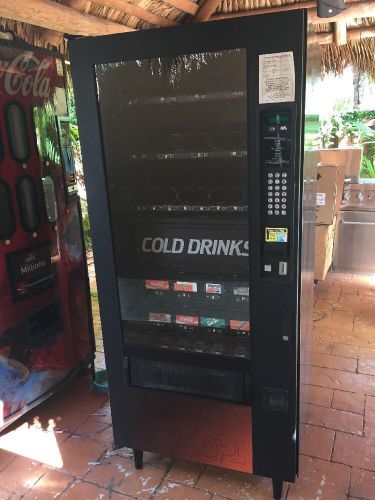 Crane GPL Vending Machine