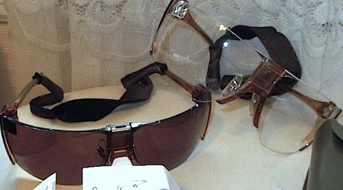 (2) American Optical Safety Glasses Protective CLEAR &amp; TINTED glasses with CASES