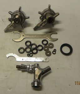 Hoff Stevens Twin Probe Keg Tap 2 Gaskets and Perlick Wrenches Faucet