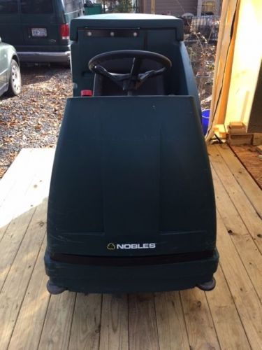 Tennant / Nobles EZ Rider NEW BATTERIES Refurbished Floor scrubber rider