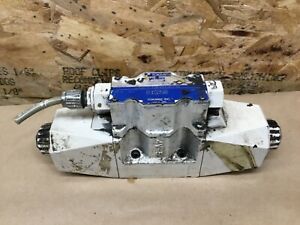 Vickers Tokimec DG4VC-5-3C-M-PS1-H-7-40 Directional Control Valve #02D11PR5*AD