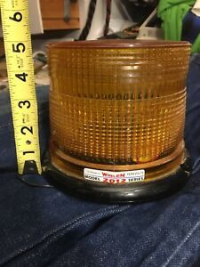whelen strobe beacon model 2012