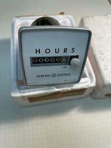 1 NOS GE General Electric Type 236 Time Meter 120V AC 60 Cy  NO. 50-236301AAAA1