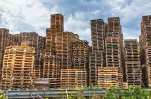 ISO wood and plastic pallet suppliers/buyers 