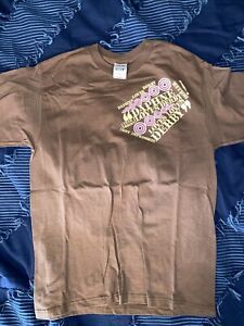 Daphne Loves Derby Classic T-Shirt Size Medium M