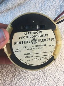 GE 35-201700-02 PHOTOCONTROLLER 120V 50/60 Cycle 1000W General Electric