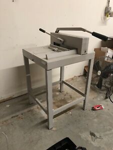 IDEAL 3905 Paper Cutter