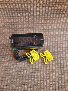 Carel Cooling thermostat Part # Pyqb1z005r Pzqby0h121k (NEW)