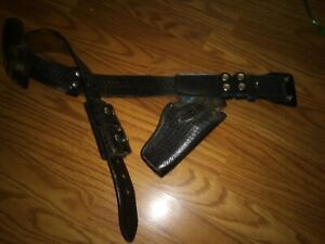 Police / Security pistol belt with accessories. Black leather HWC  Tex Shoemaker