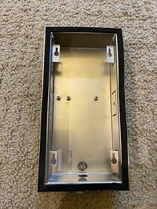 DoorBird D2101KV Flush mounting housing backbox