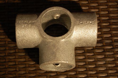 Kee klamp 35-8 slip on coupler 1 1/2&#034; pipe set screw emt couplings for sale