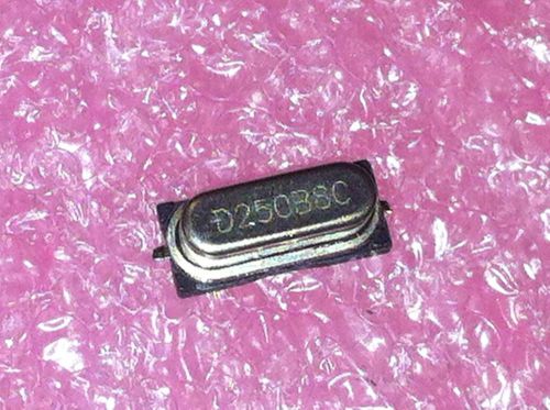 KDS 25MHz CRYSTAL SMD49- Qty.204