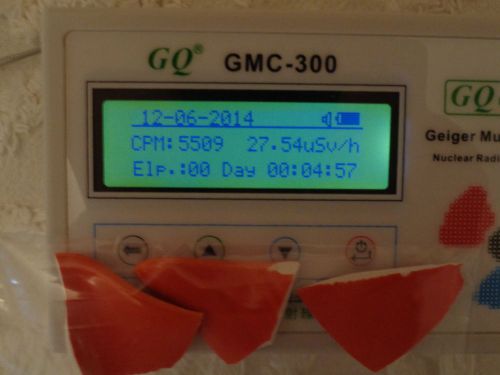 Geiger Counter Test Source - Uranium Glaze Fiestaware Chip ( Size M )